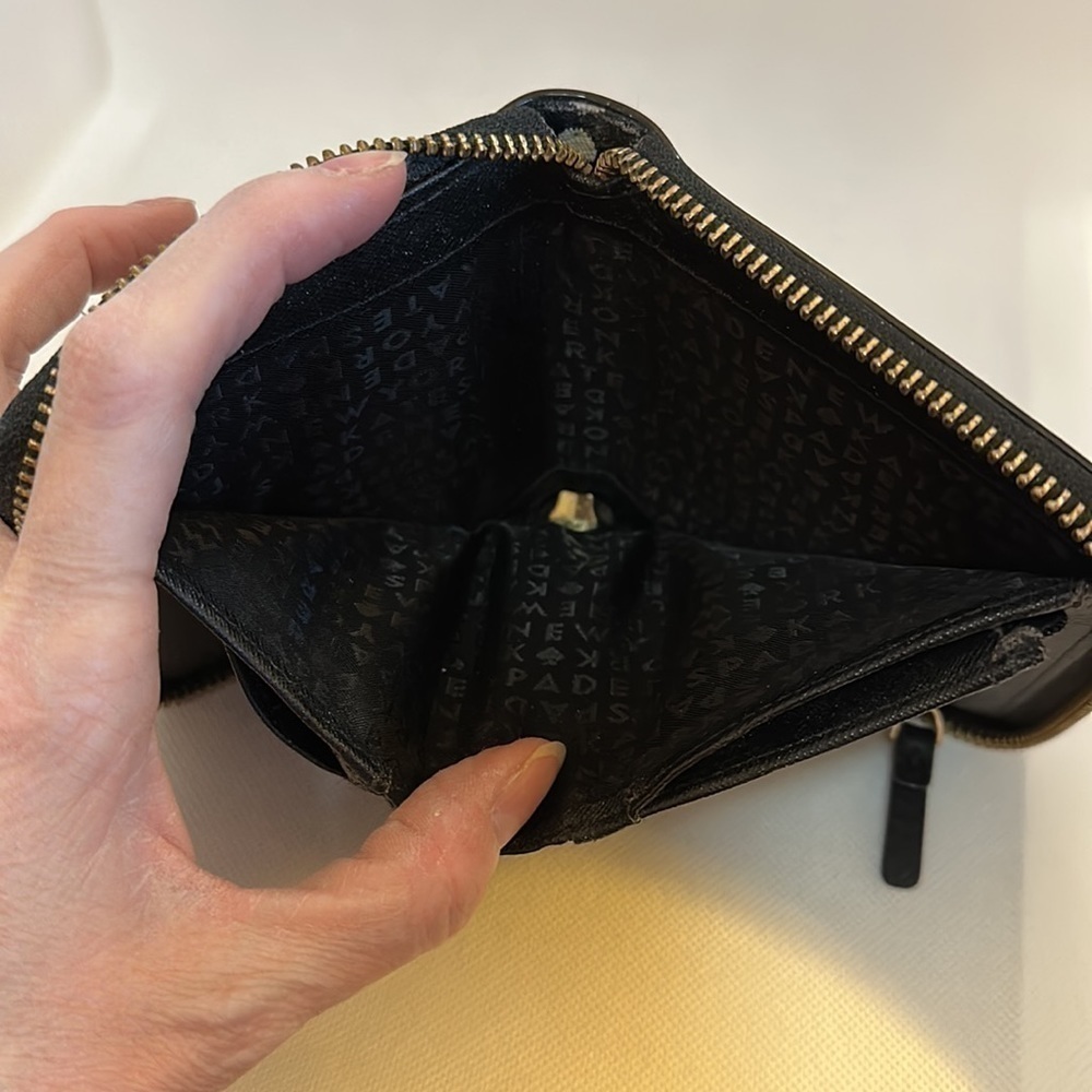 Kate Spade Crosshatch Leather Scatter Dot Zipper Wallet - EUC - Picture 8 of 12